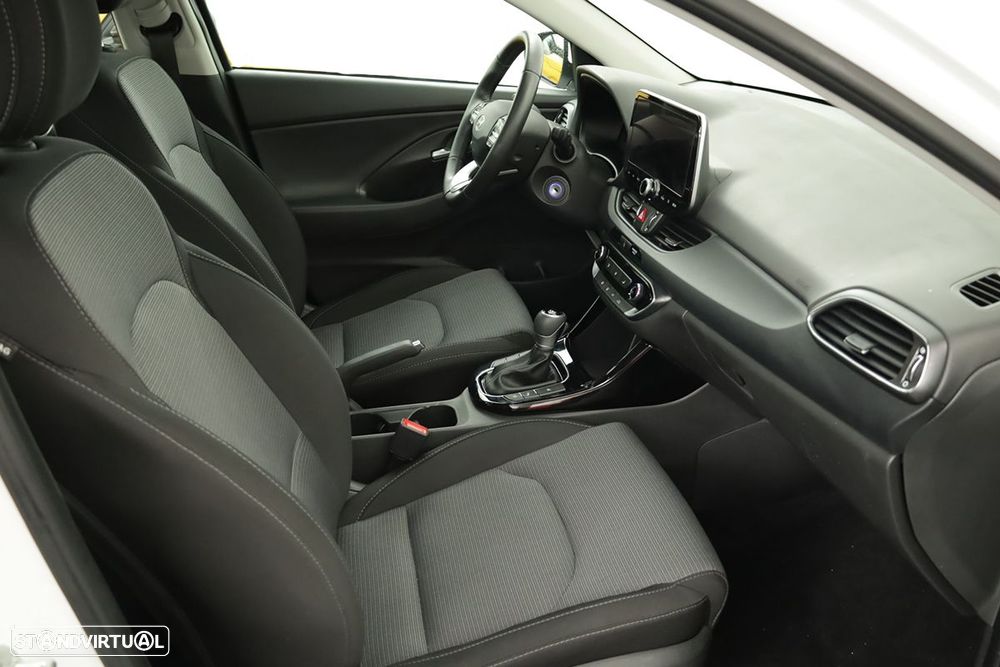 Hyundai i30 1.0 T-GDI Style Plus DCT - 21