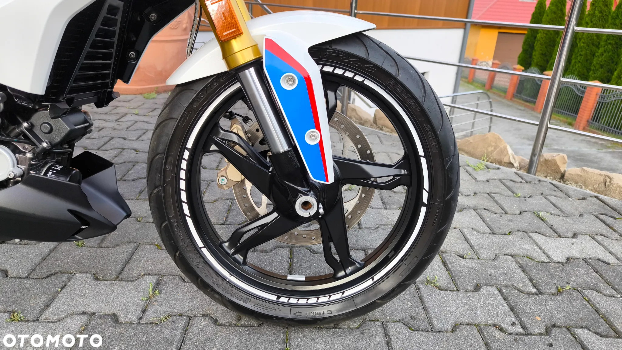 BMW G - 29