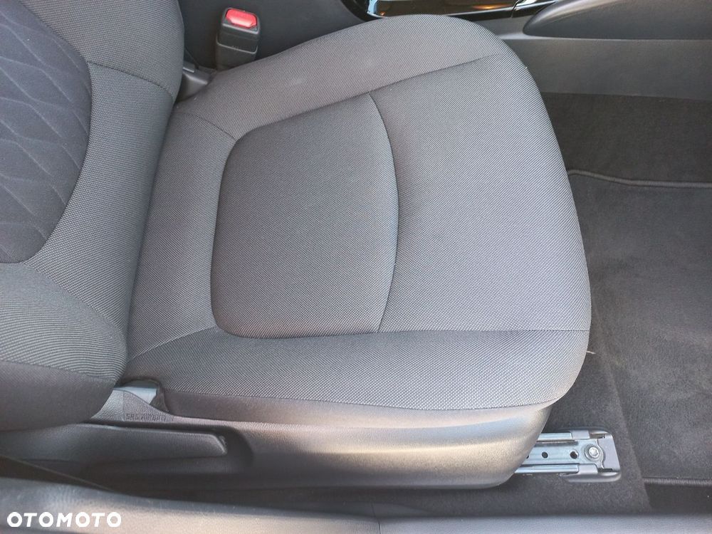 Toyota Corolla - 13