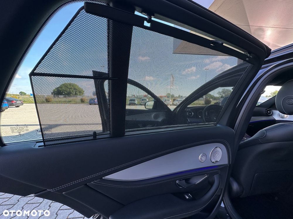 Mercedes-Benz Klasa E 300 de 4Matic 9G-TRONIC AMG Line - 18