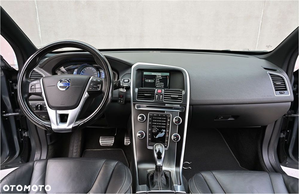 Volvo XC 60 D4 Drive-E R-Design Momentum - 21