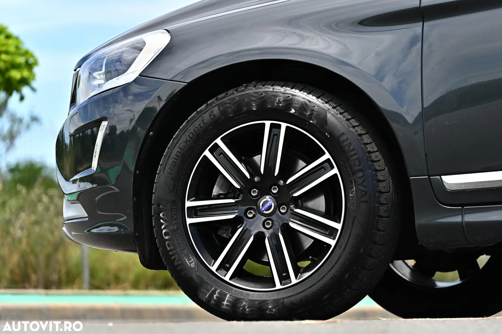 Volvo XC 60 D5 AWD Geartronic Summum - 20