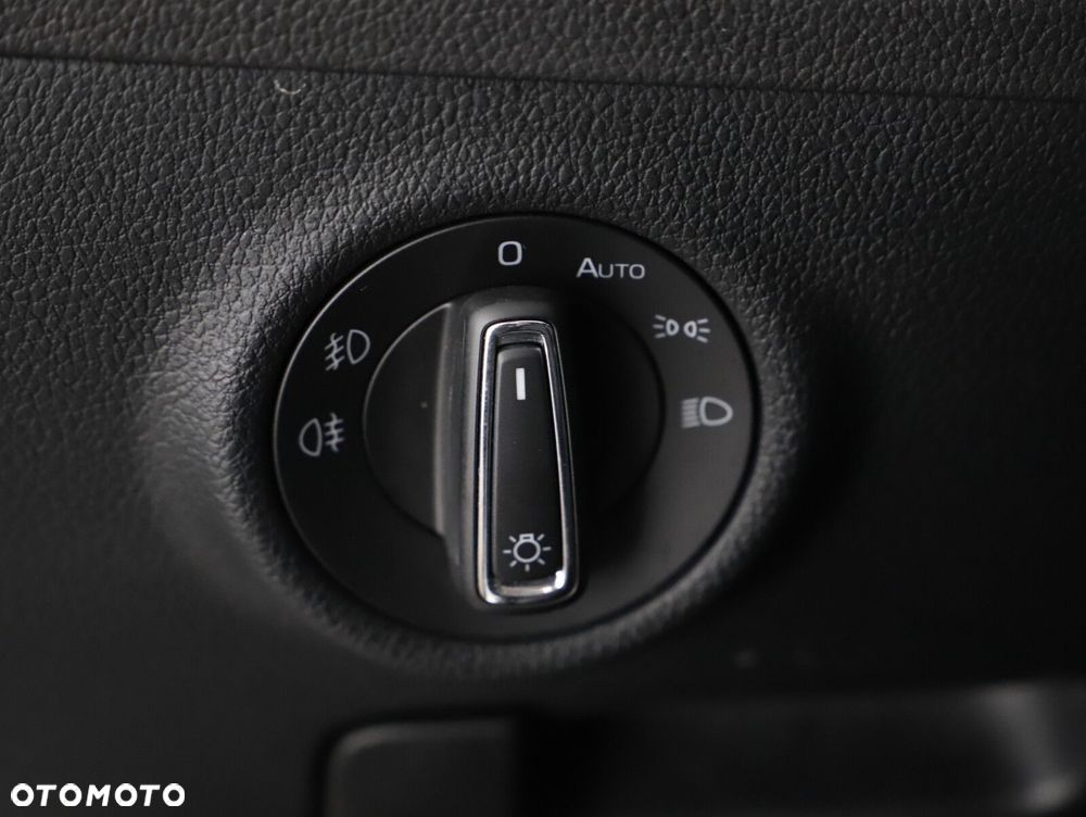 Skoda Superb 2.0 TDI SCR 4x4 L&K DSG - 25