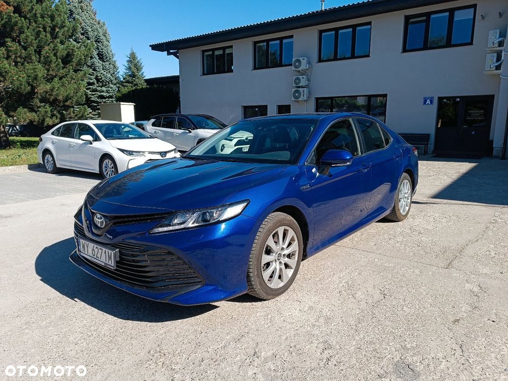 Toyota Camry - 2