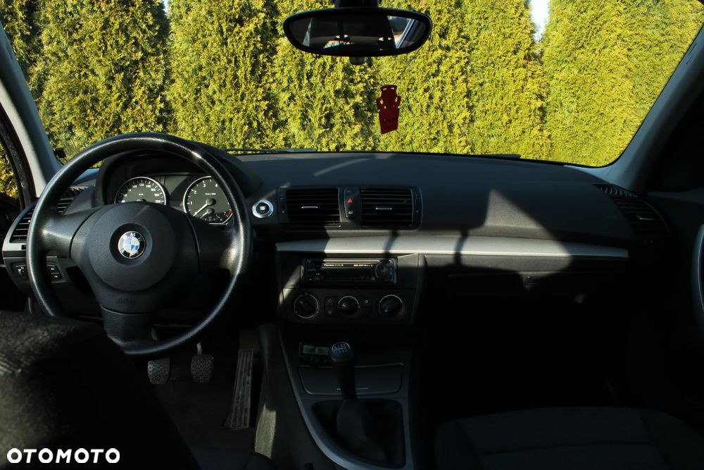 BMW Seria 1 - 10