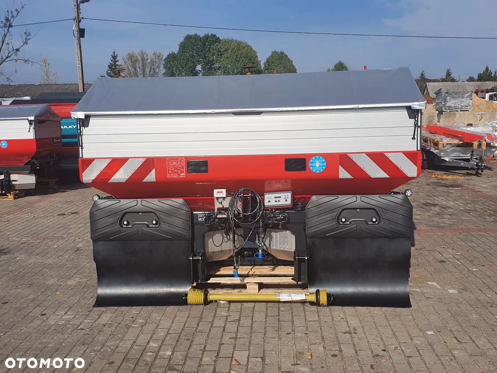 Kverneland EXACTA HL 2.800 L sterowany elektrycznie, szerokość max. 36 m - 2