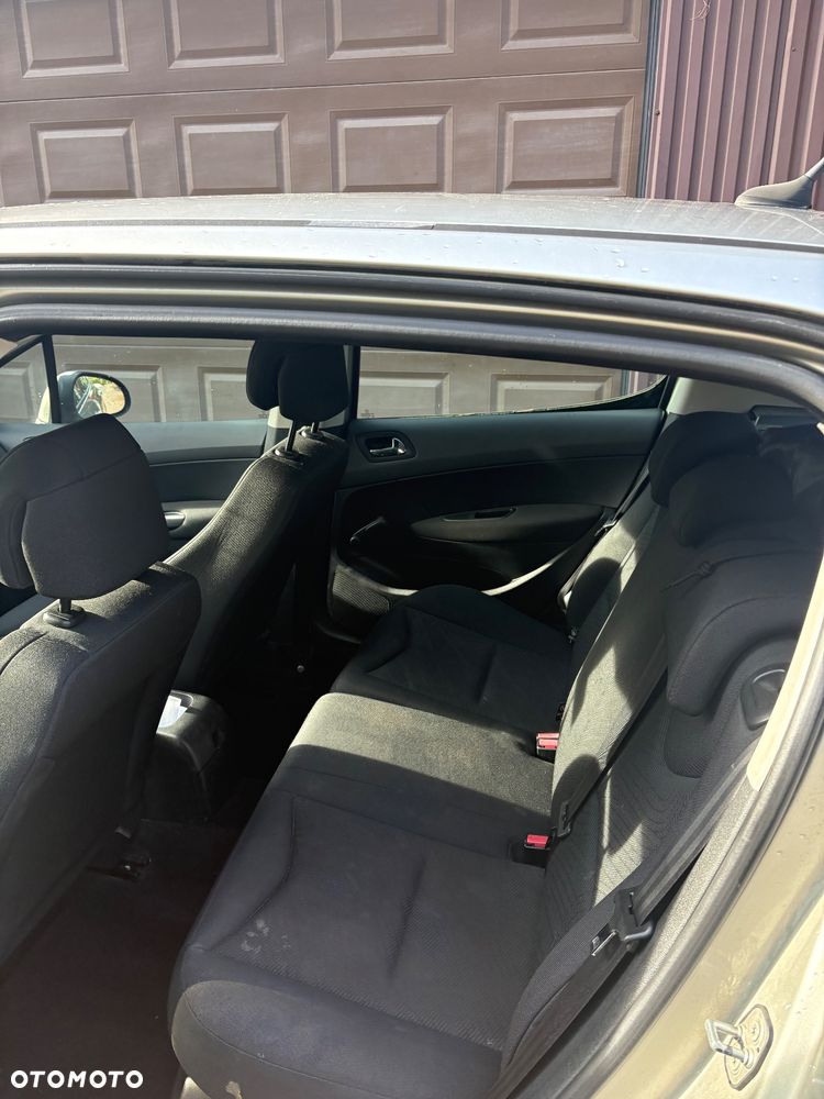 Peugeot 308 - 5