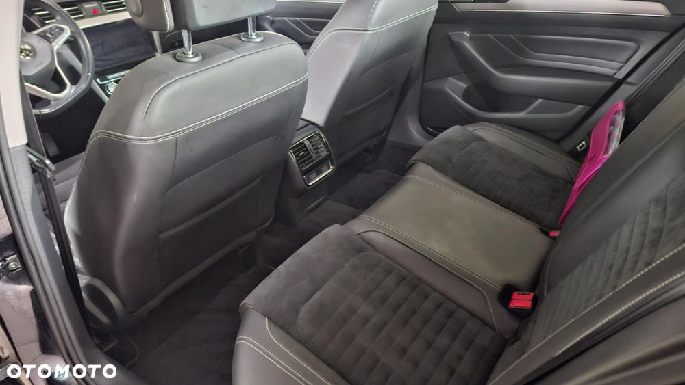 Volkswagen Passat 2.0 TDI Elegance DSG - 7