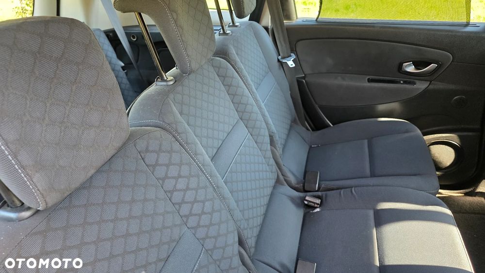 Renault Scenic - 18