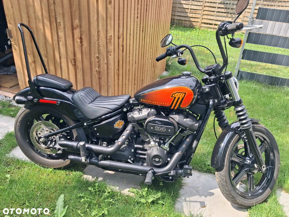 Harley-Davidson Dyna Street Bob - 1