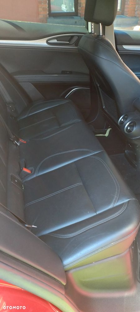 Alfa Romeo Stelvio 2.0 Turbo 16V AT8-Q4 Super - 25