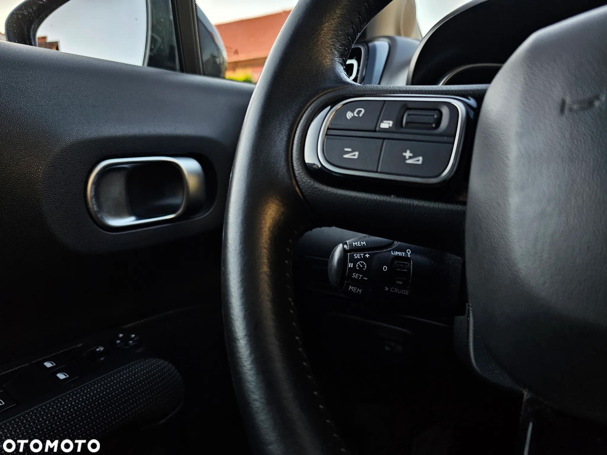 Citroën C3 Aircross 1.2 PureTech GPF Shine S&S EAT6 - 10