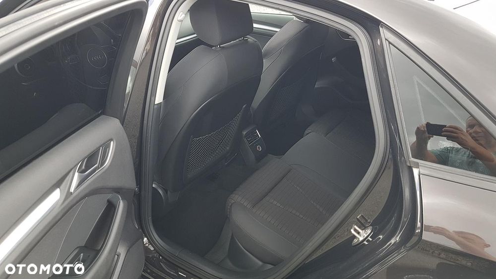 Audi A3 Limousine 2.0 TDI quattro S tronic design - 24