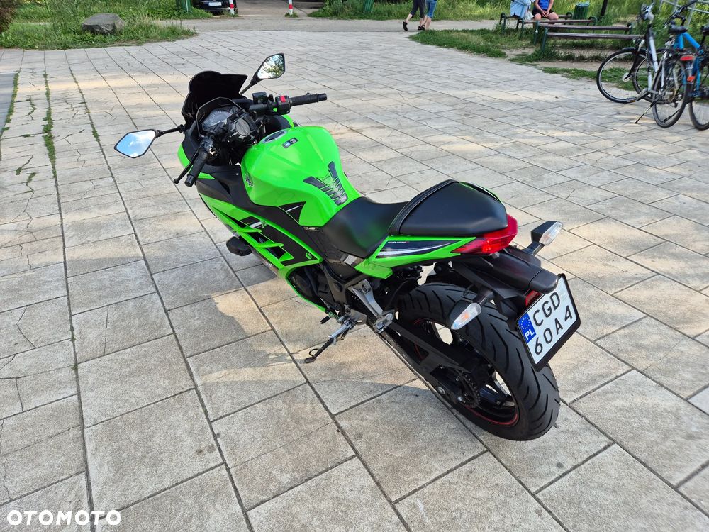 Kawasaki Ninja 300 ABS - 8