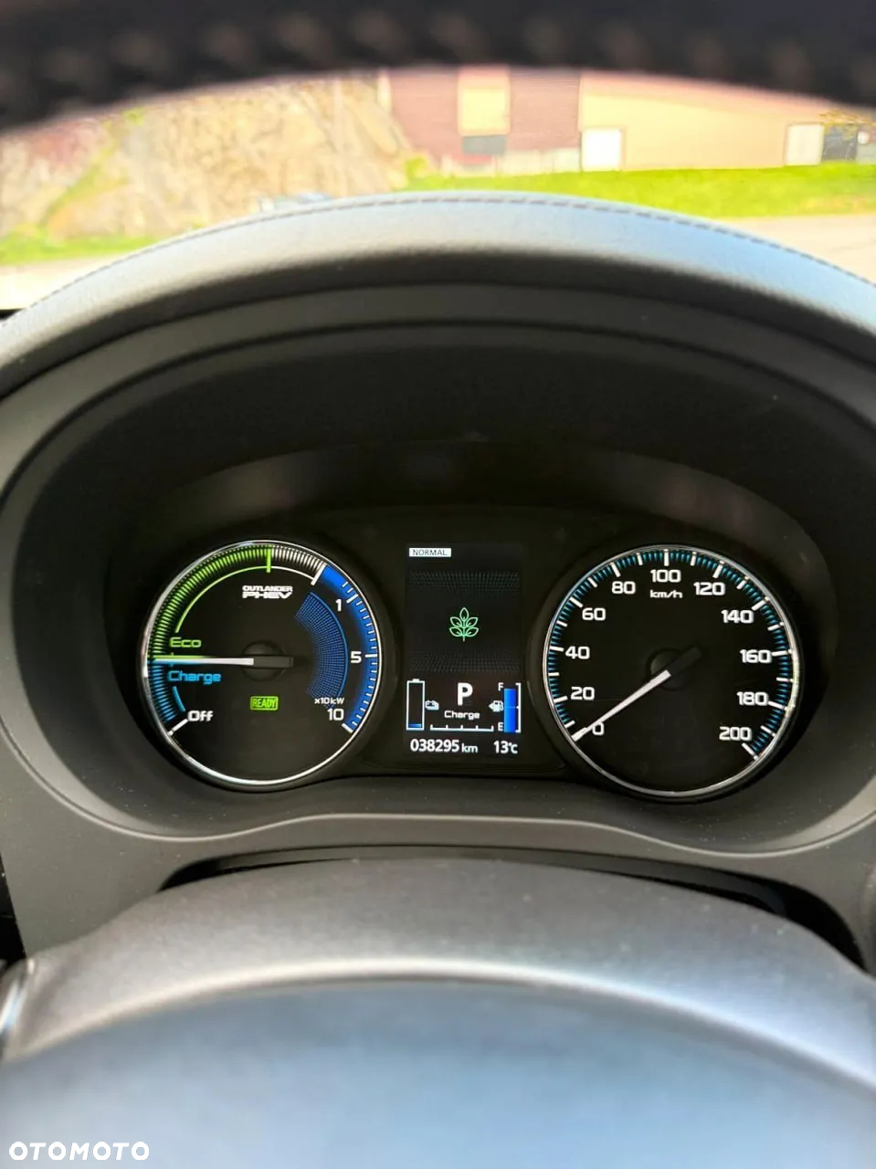 Mitsubishi Outlander PHEV Instyle - 3