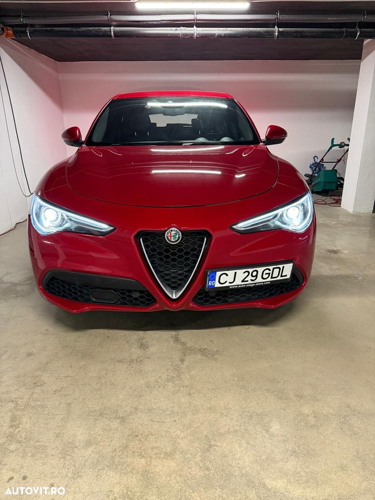 Alfa Romeo Stelvio 2.0 Turbo 16V AT8-Q4 Lusso Ti - 3