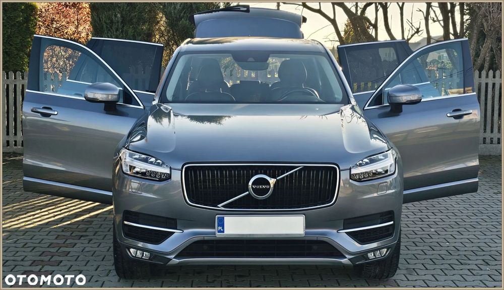 Volvo XC 90 D5 AWD Geartronic Momentum - 22
