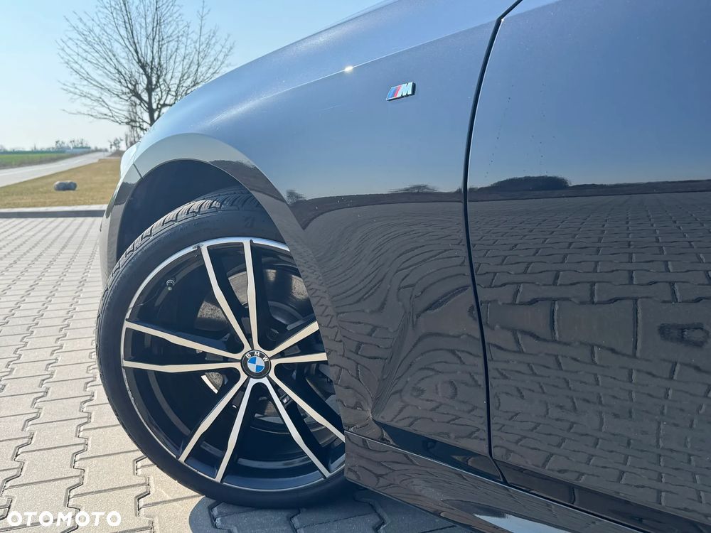 BMW Seria 3 330i M Sport sport - 9