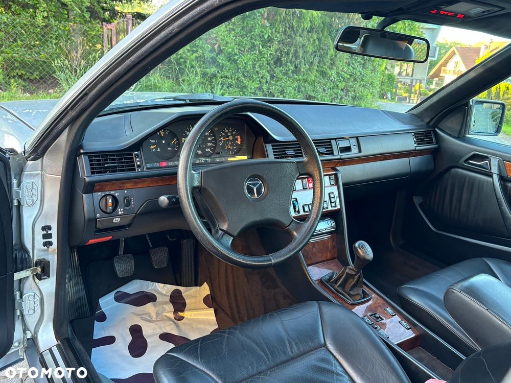 Mercedes-Benz W124 (1984-1993) - 10