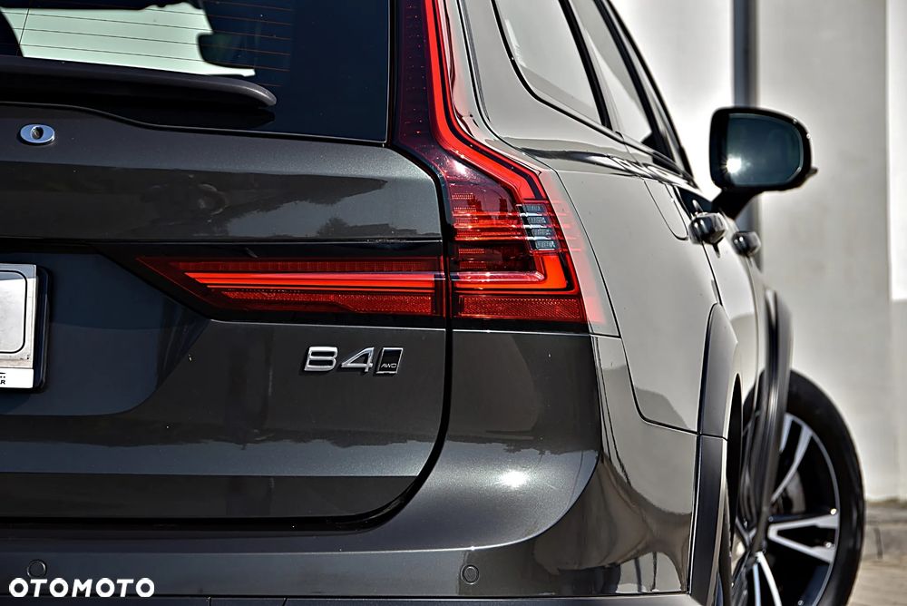 Volvo V90 Cross Country D4 AWD Pro - 10