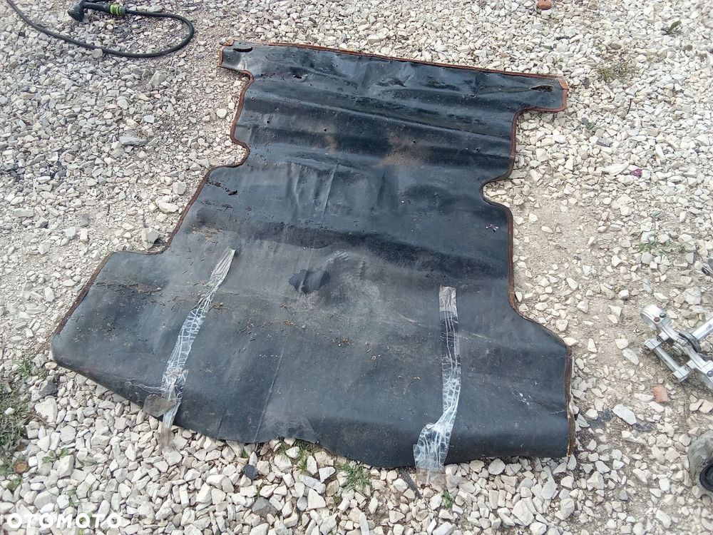 KL WYKŁADZINA DOLNA FSO POLONEZ BRĄZOWA KPL - 13