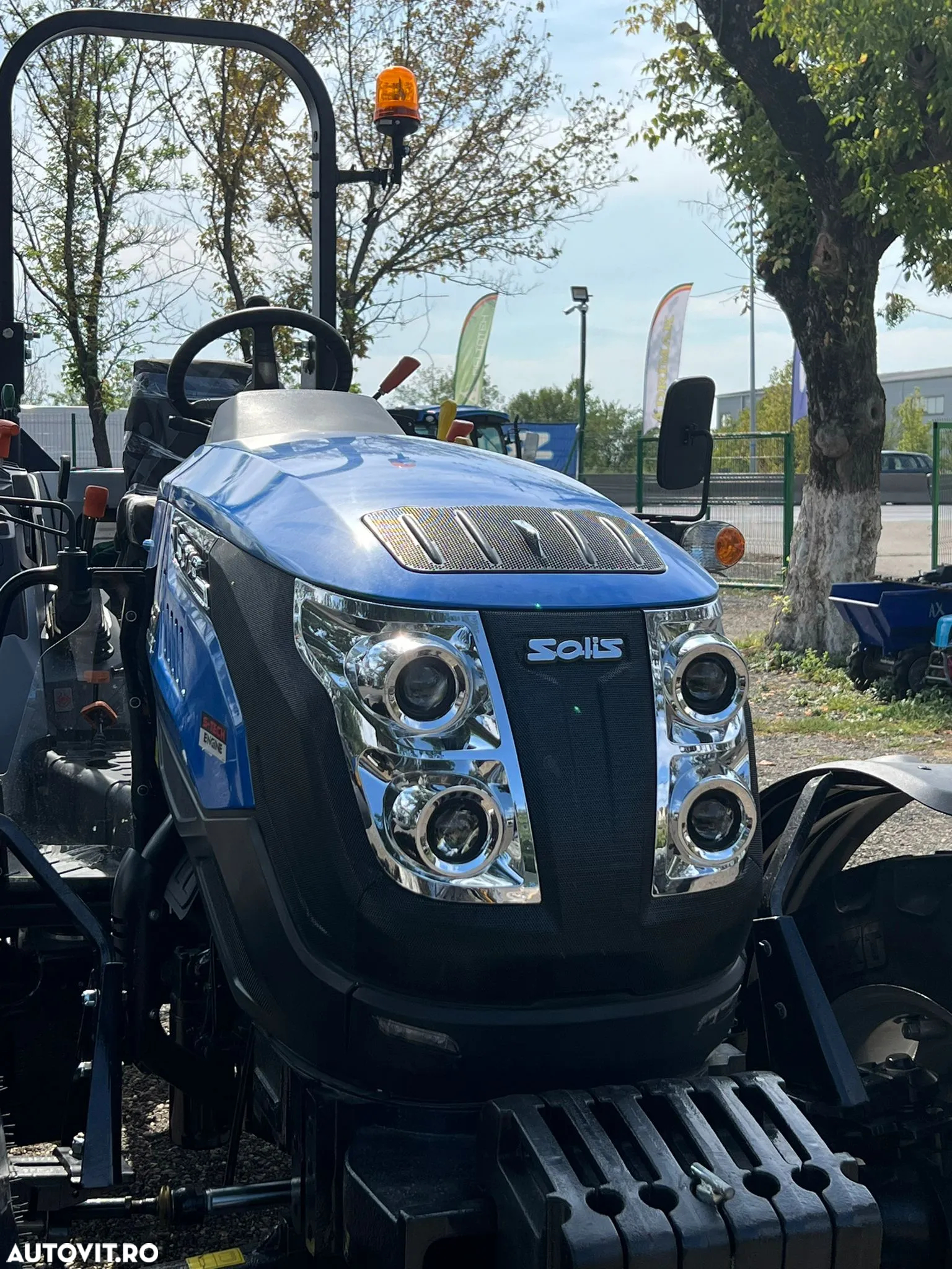 Solis Tractro NOU, Model S60 - 4