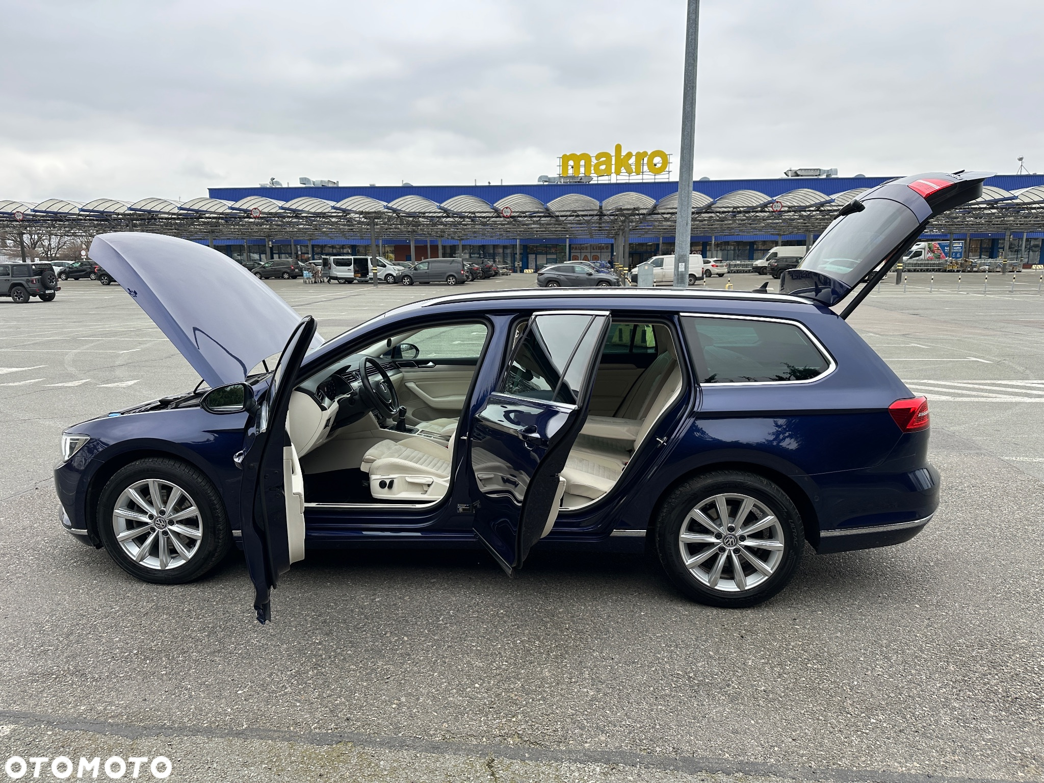 Volkswagen Passat Variant 1.6 TDI (BlueMotion Technology) Trendline - 35