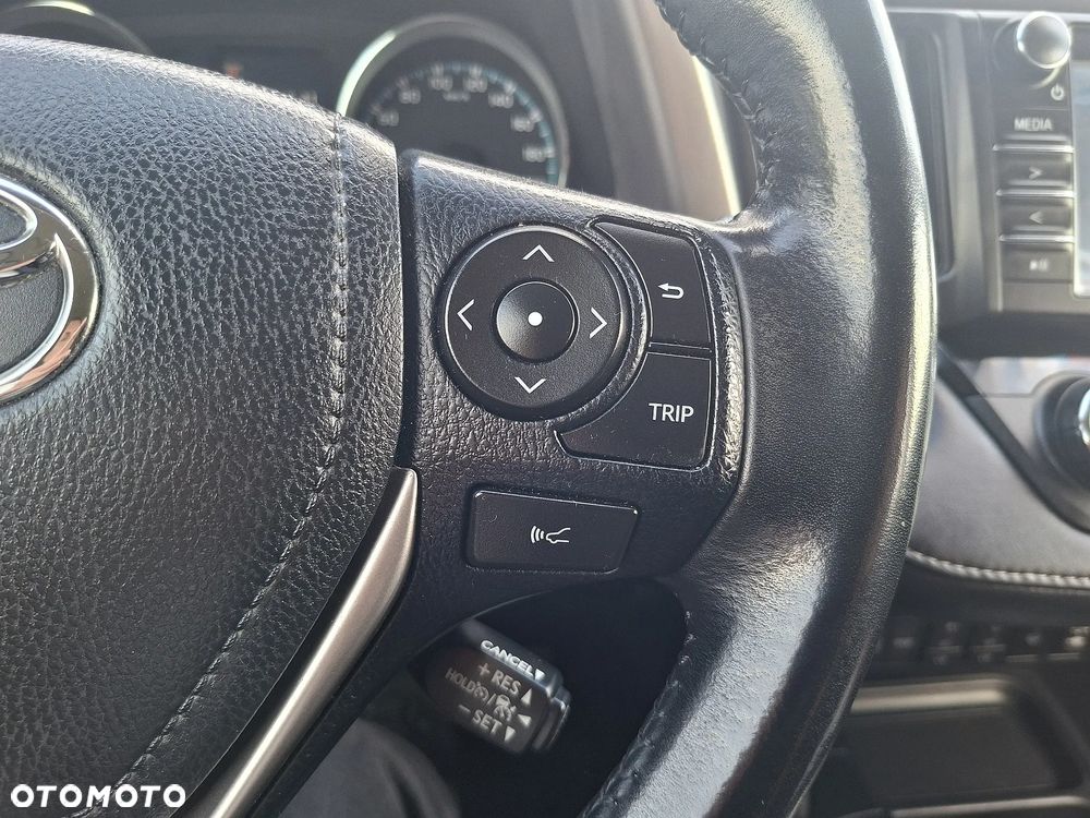 Toyota RAV4 - 16