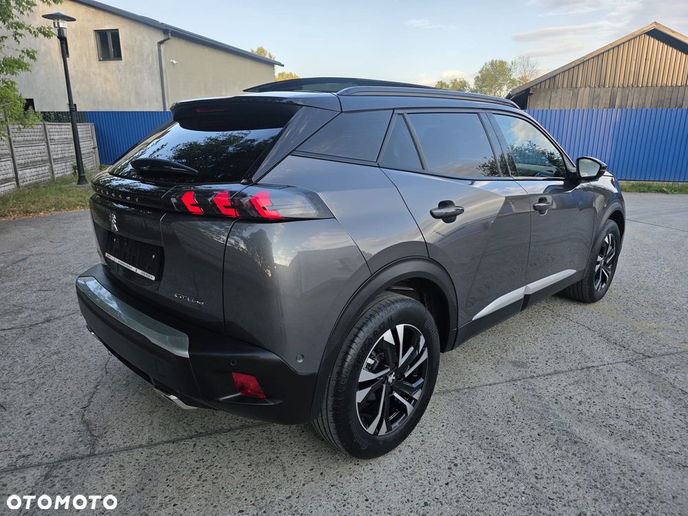Peugeot 2008 1.2 PureTech GT Line S&S - 5