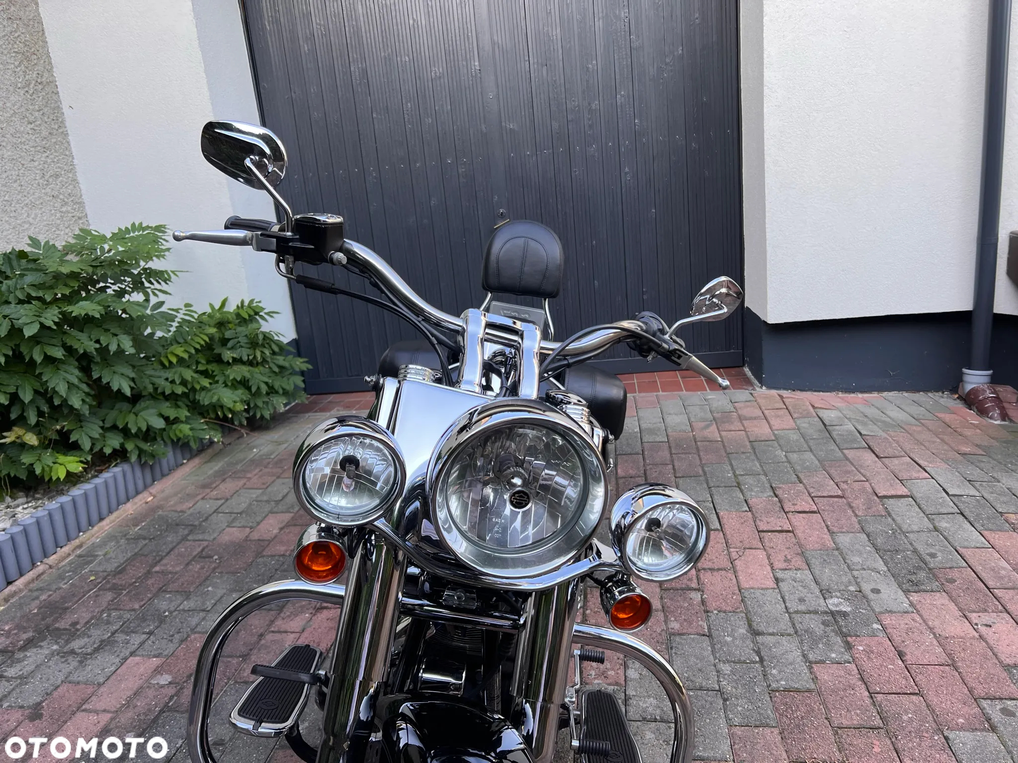 Harley-Davidson Softail Deluxe - 32