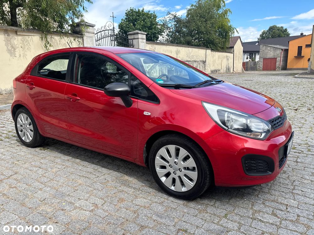 Kia Rio 1.2 Attract - 10