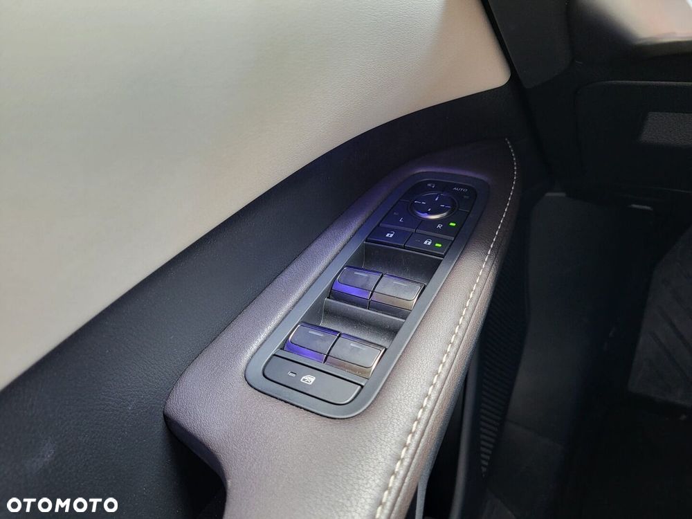 Lexus RX 450h+ F Sport Design - 36