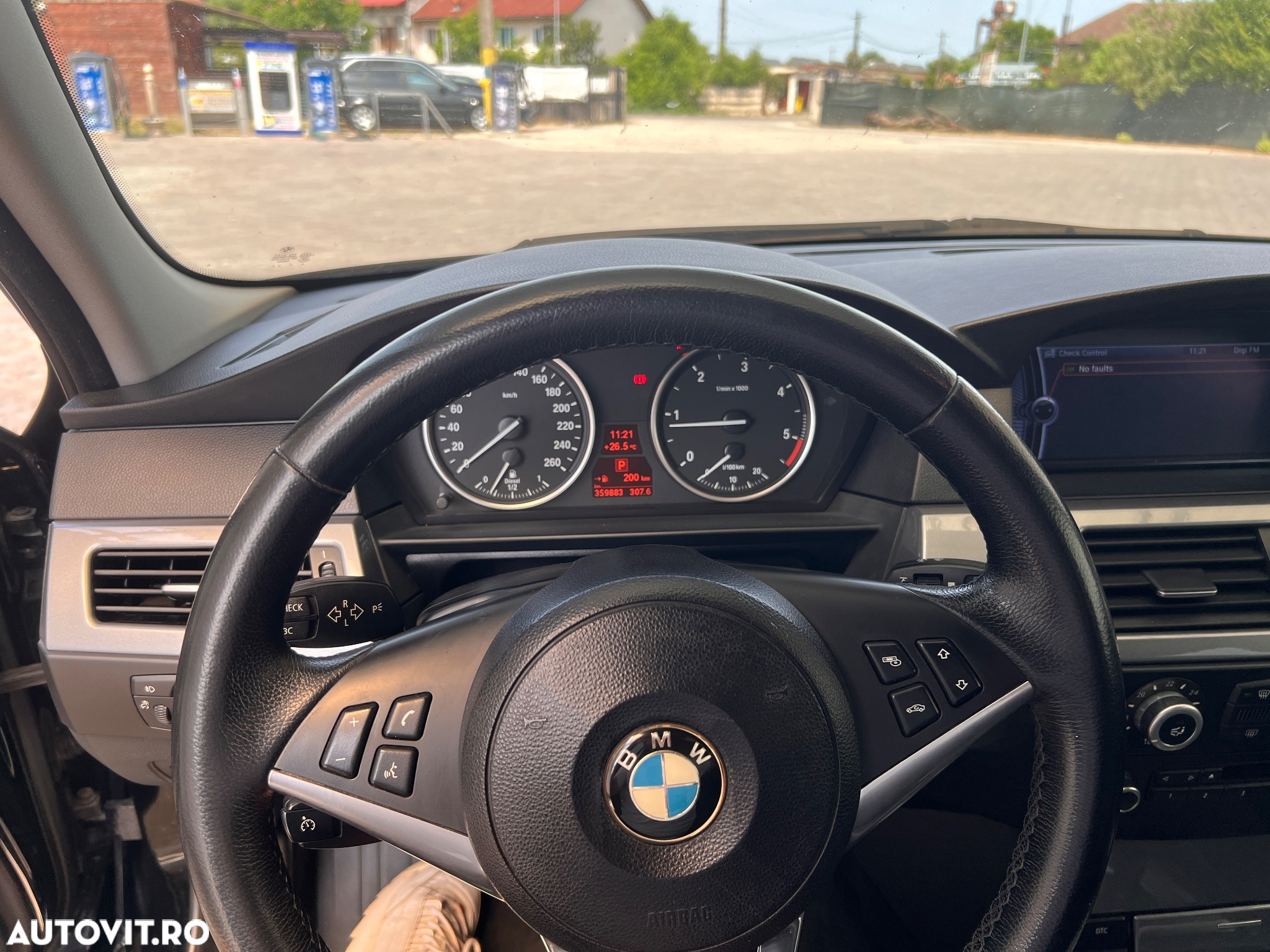 BMW Seria 5 - 10