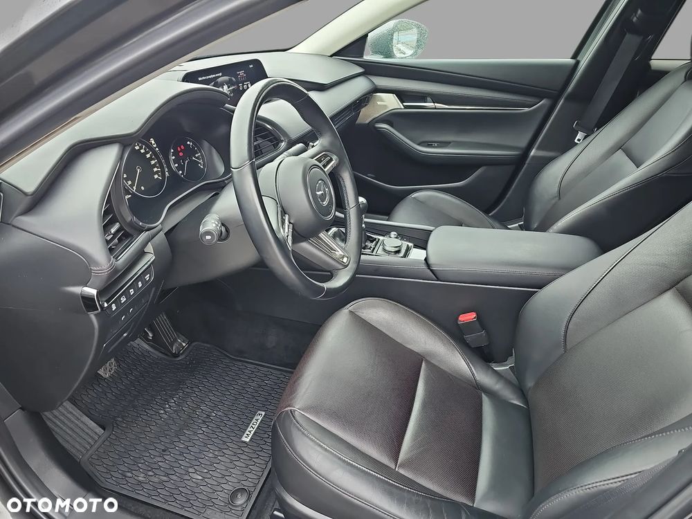 Mazda 3 2.0 mHEV Hikari - 12