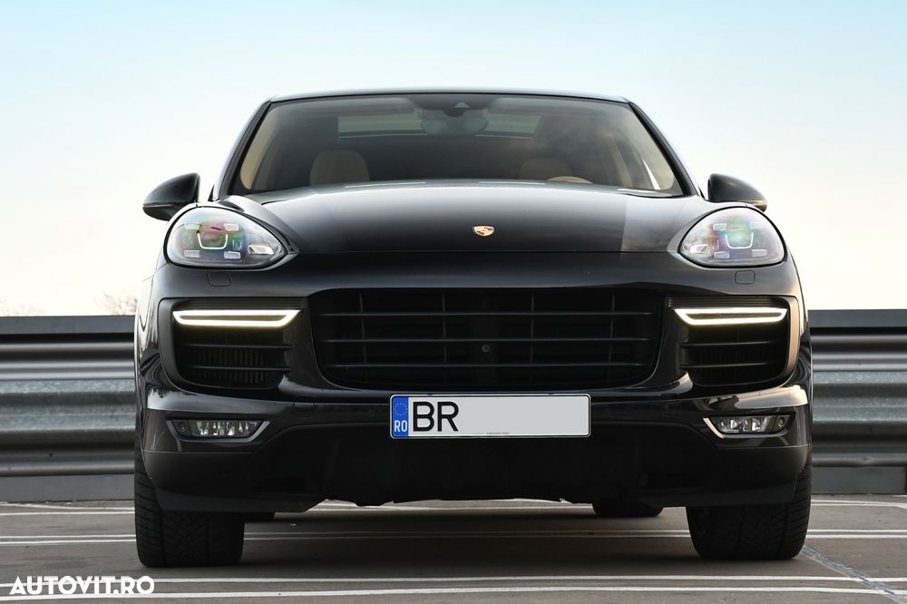 Porsche Cayenne 3.0TD TipTronic - 1