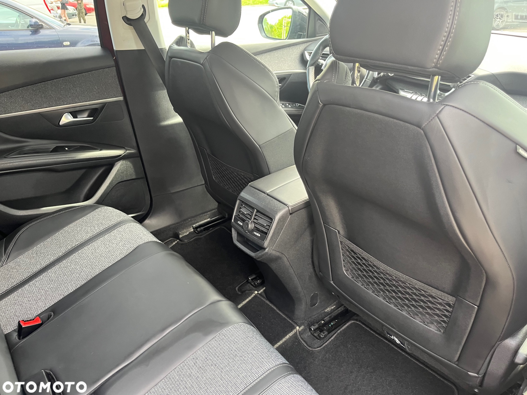 Peugeot 3008 1.2 PureTech Allure S&S EAT6 - 15