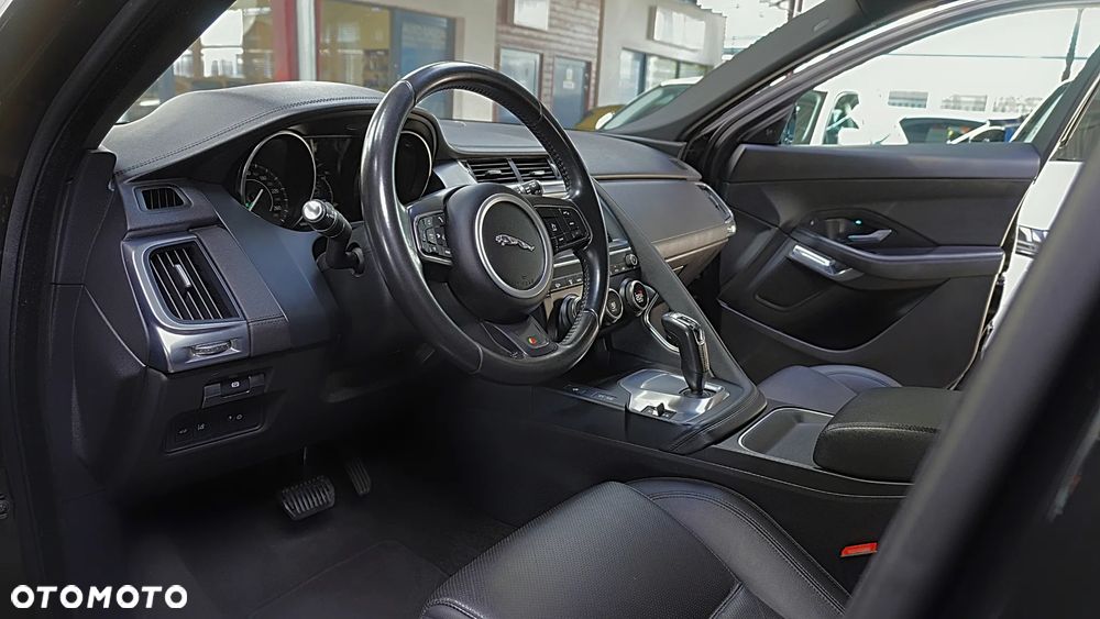Jaguar E-Pace 2.0 P200 mHEV AWD R-Dynamic S - 13