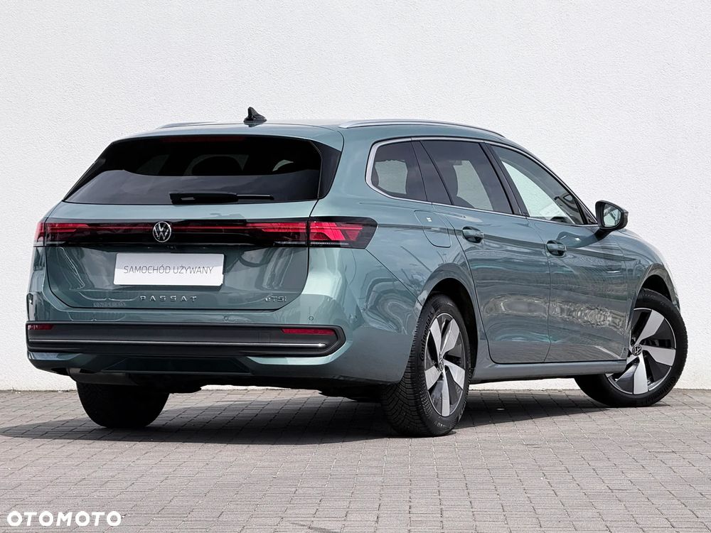 Volkswagen Passat Variant 1.5 TSI ACT mHEV Business DSG - 3