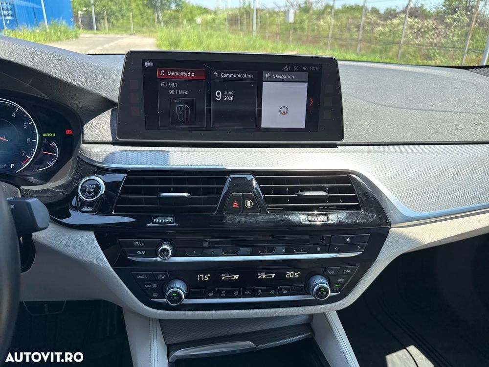BMW Seria 5 540i xDrive AT - 20
