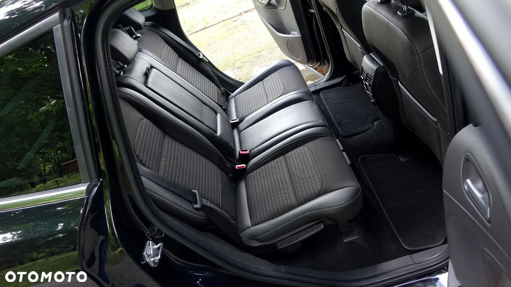 Ford Kuga 1.5 EcoBoost 2x4 Titanium - 12