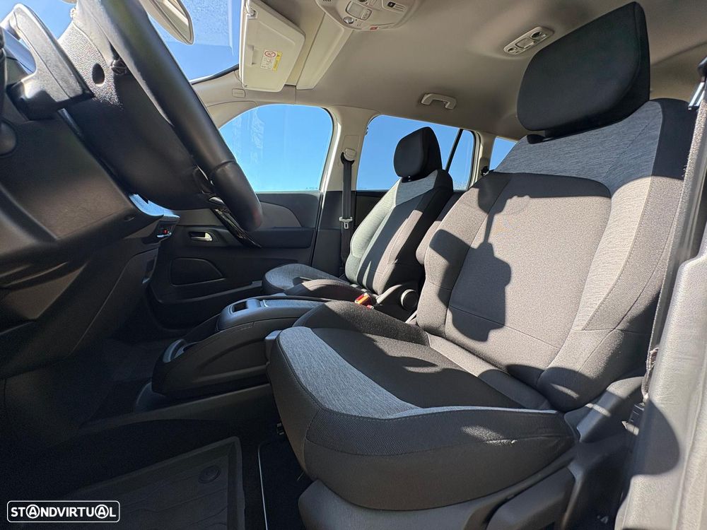 Citroën Grand C4 Spacetourer - 11