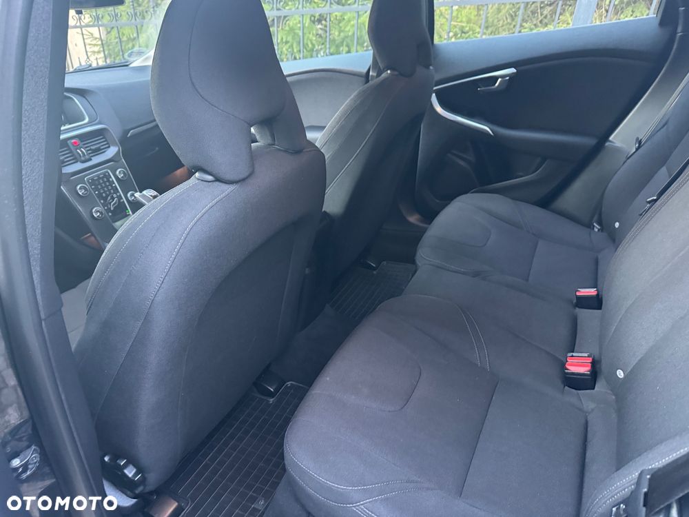 Volvo V40 T2 You - 24