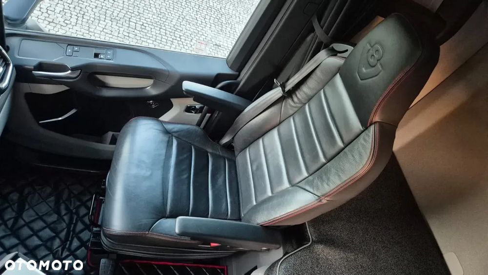 Scania SCANIA///S530///V8///2022///RETARDER/// FULL LED///KLIMATYZACJA POSTOJOWA/// ZABUDOWY MIĘDZYOSIOWE///WAGA/// SKÓRY///NAWIGACJA///BARDZO BOGATA WERSJA///STAN BARDZO DOBRY - 35