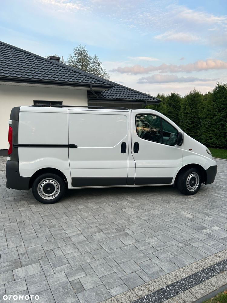 Renault Trafic - 2