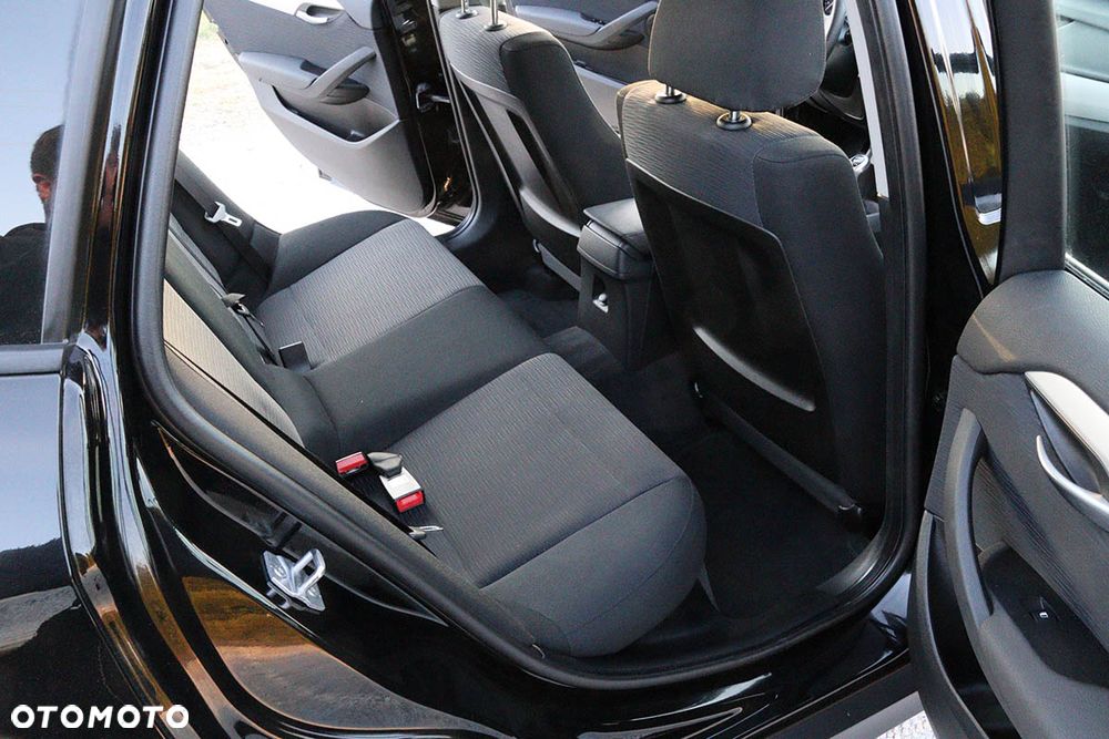 BMW X1 sDrive20i xLine - 28