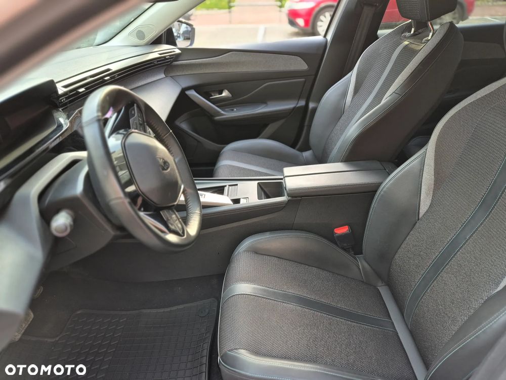 Peugeot 308 1.2 PureTech Allure S&S EAT8 - 11