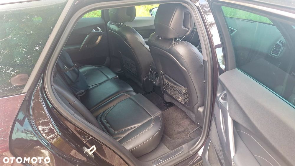 Citroën DS5 2.0 HDi Hybrid4 SoChic MCP - 17