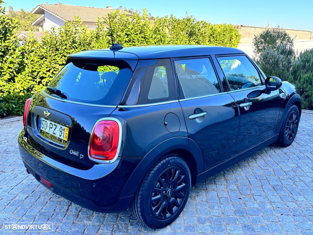 MINI 5 Portas One D - 11
