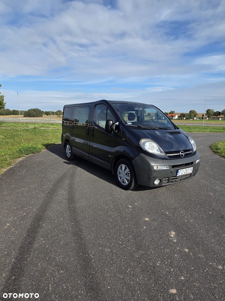 Opel Vivaro - 1