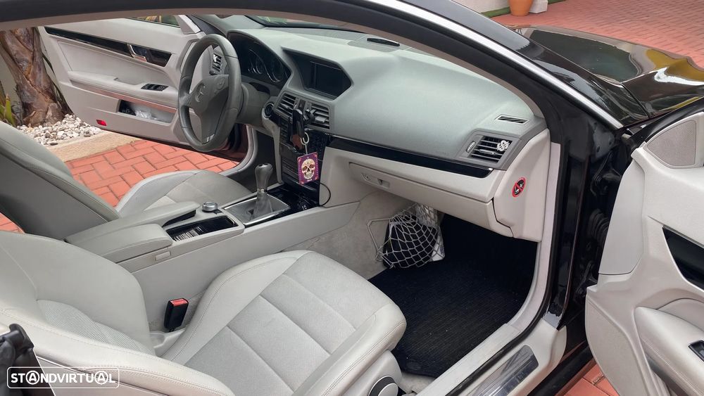 Mercedes-Benz E 200 Coupe BlueEFFICIENCY Elegance - 5